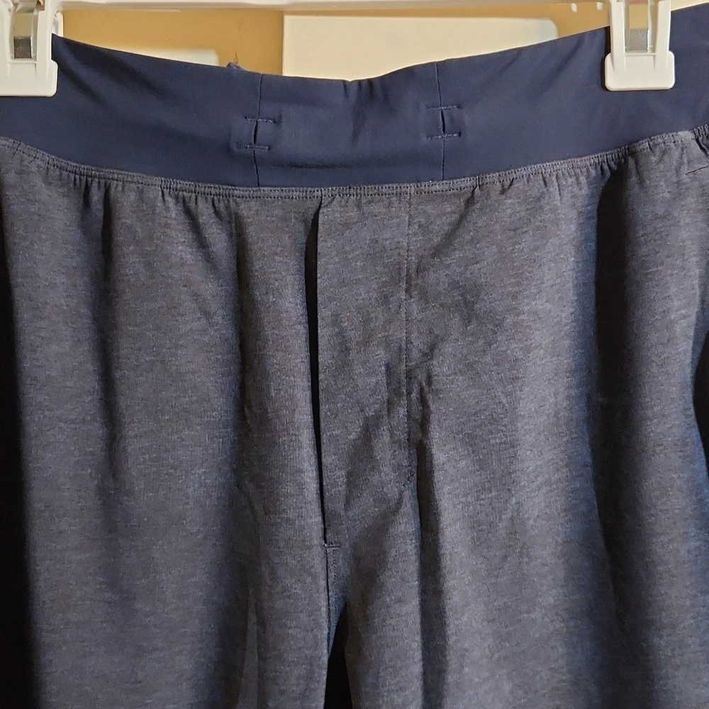 Lululemon☆ T.H.E Short 9" - Picture 5 of 9